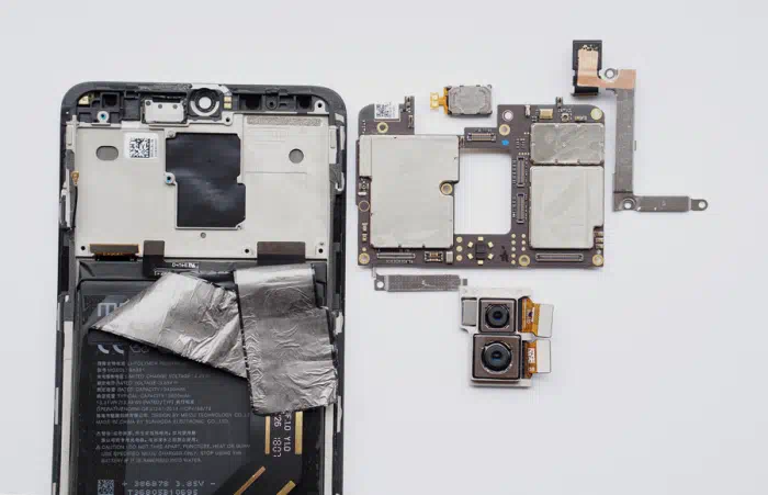 Meizu 15 Plus internal design