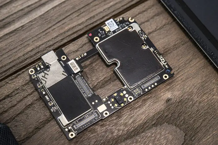 Meizu 16 metal shields