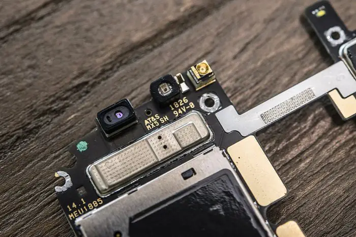 Meizu 16 proximity sensor and light sensor