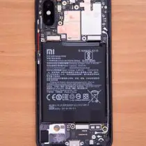 Xiaomi Mi 8 internal structure