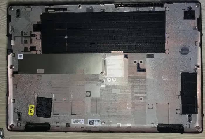 Dell Precision 3530 bottom cover