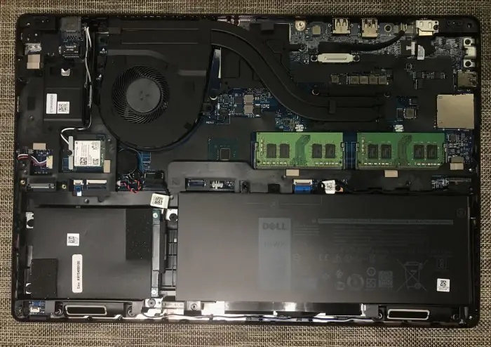 Dell Precision 3530 internal picture