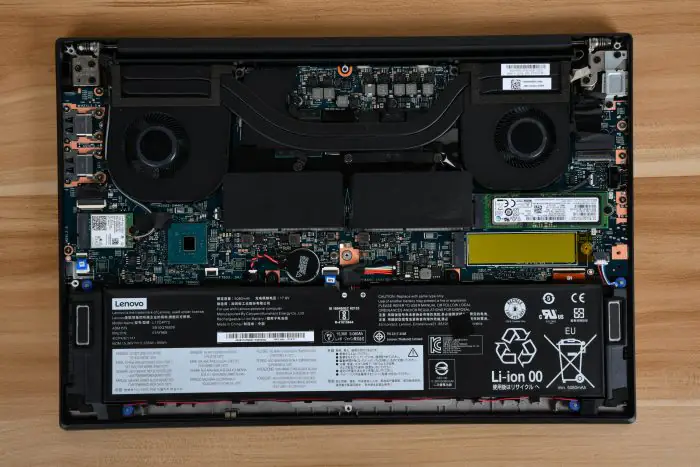 Lenovo ThinkPad X1 Extreme internal picture
