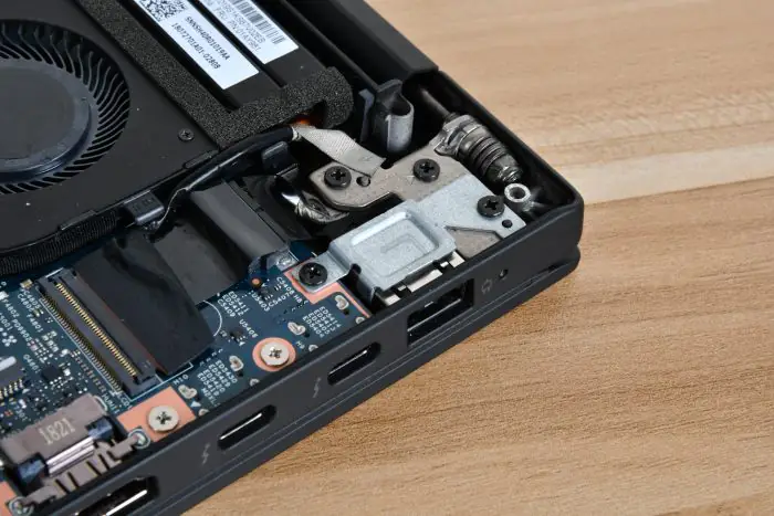 Lenovo ThinkPad X1 Extreme Ports