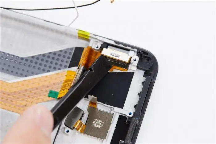 Disconnect the main screen cable