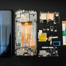 Vivo iQOO internal components