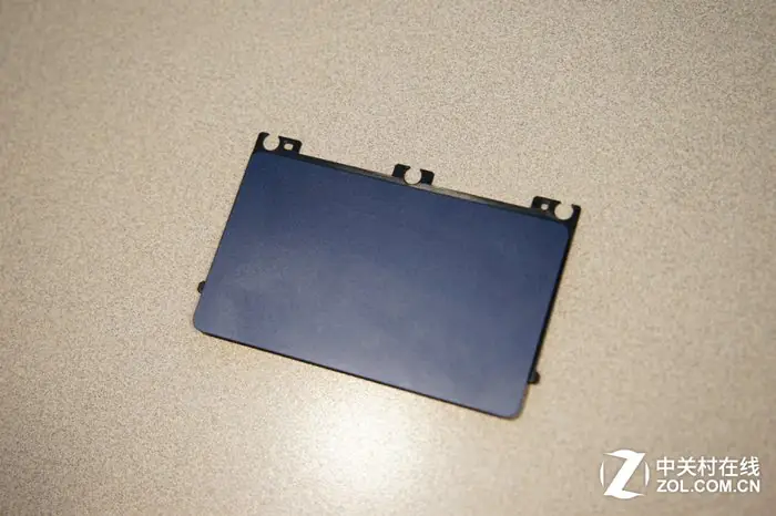 Asus ZenBook 14 UX433FA Touchpad