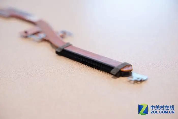 Asus ZenBook 14 UX433FA heatsink