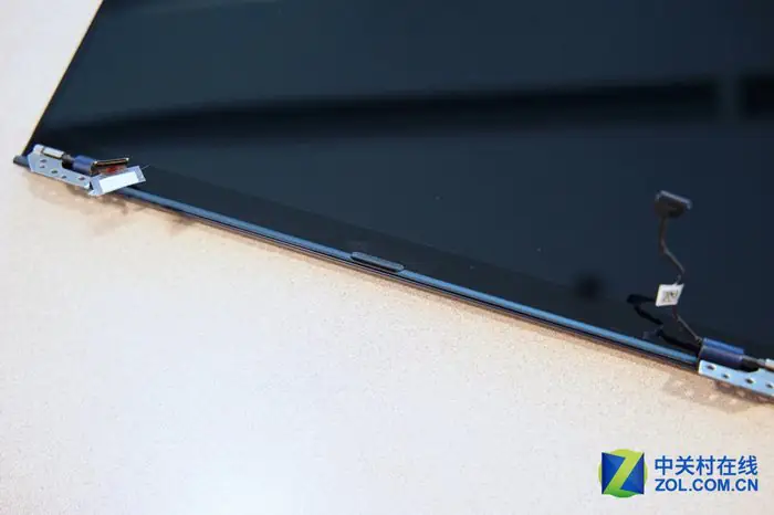 Asus ZenBook 14 UX433FA screen