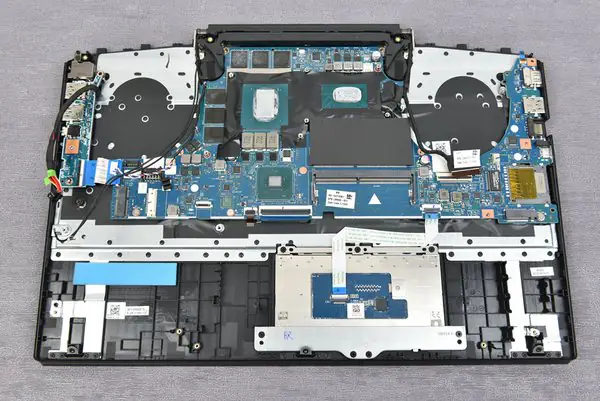 HP Pavilion Gaming 15-dk0000 palm rest