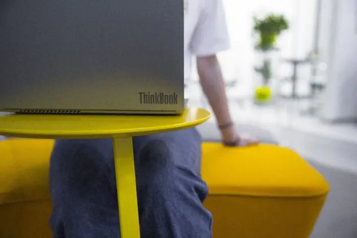 Lenovo ThinkBook 14s appearance