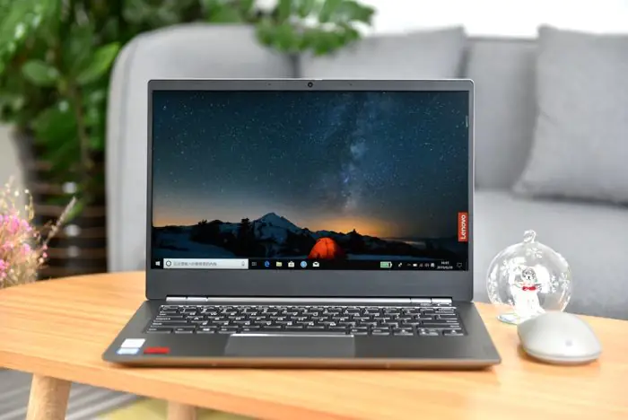 Lenovo ThinkBook 14s display