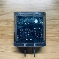 iPhone 12 Charger Live Image