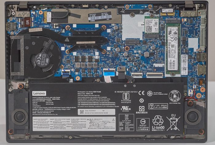 ThinkPad X13 internal