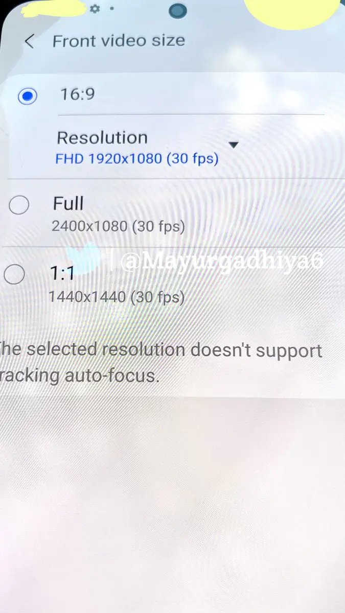 Samsung Galaxy S21 real-life photo