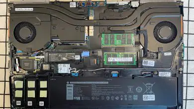 Dell Precision 7750 internal picture