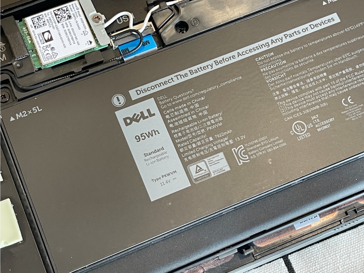 Dell Precision 7750 Disassembly (RAM, M.2 SSD upgrade options)