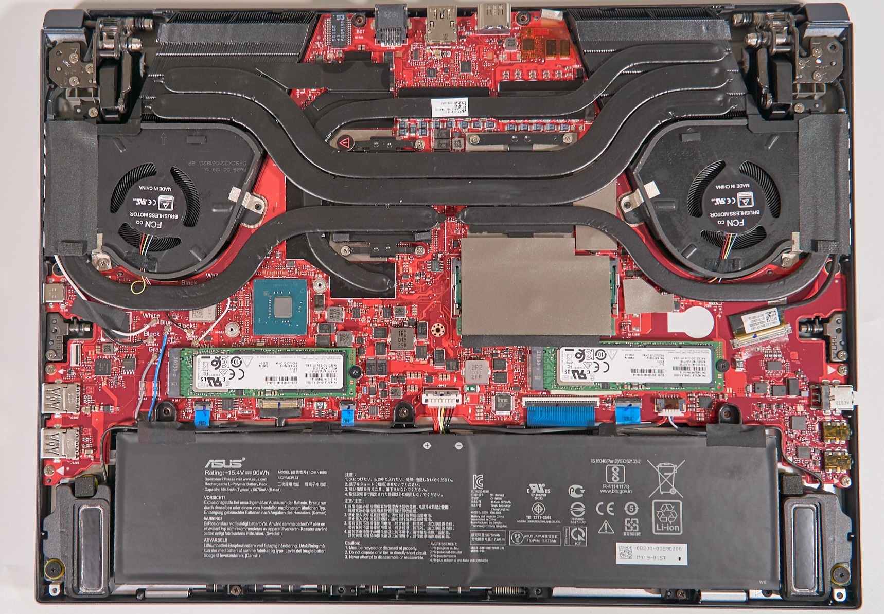 Asus ROG GX550LXS (RAM, M.2 SSD upgrade options)