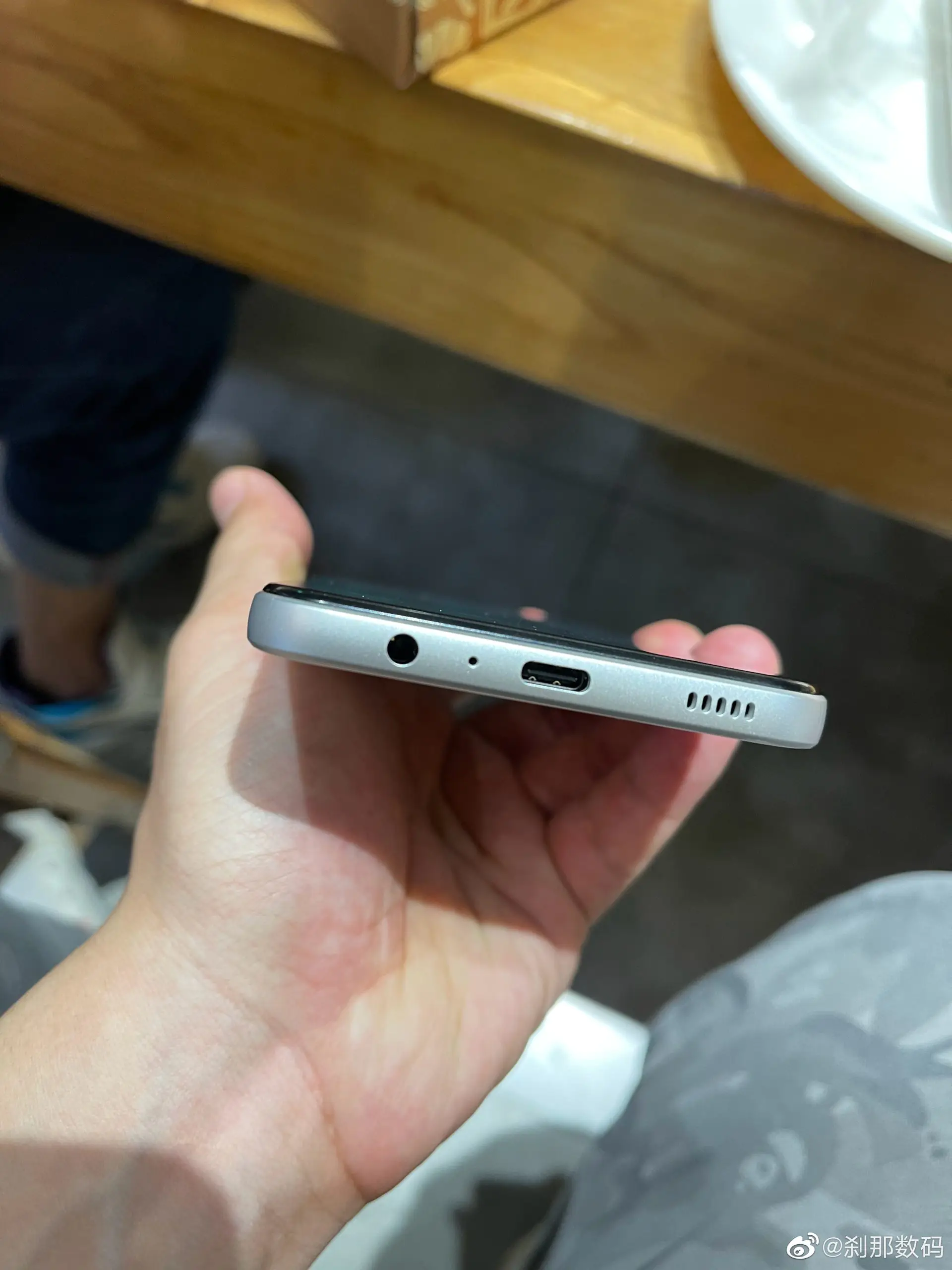 Galaxy F52 5G (4)