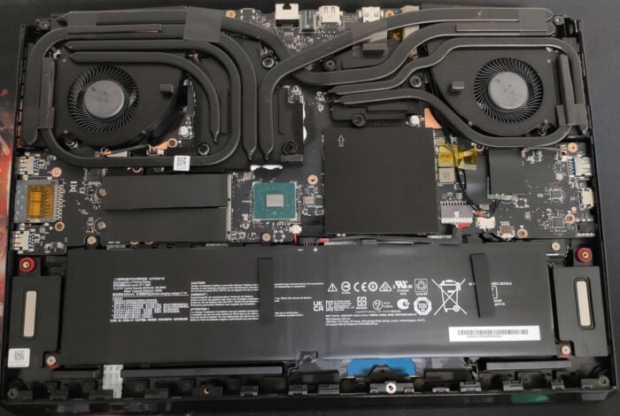 MSI GE77 Disassembly