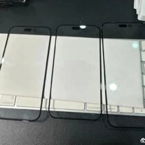 iPhone 15 series glass panels