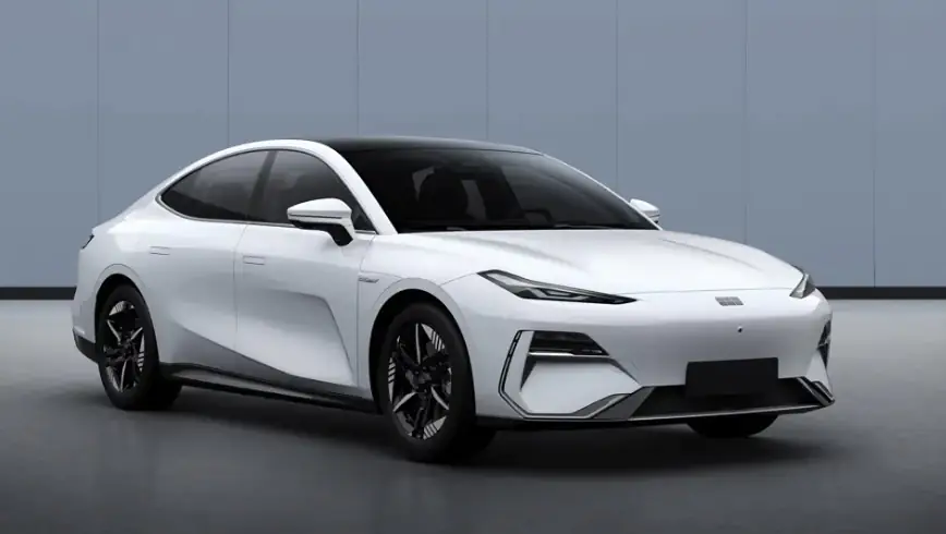 Geely Galaxy E8 1